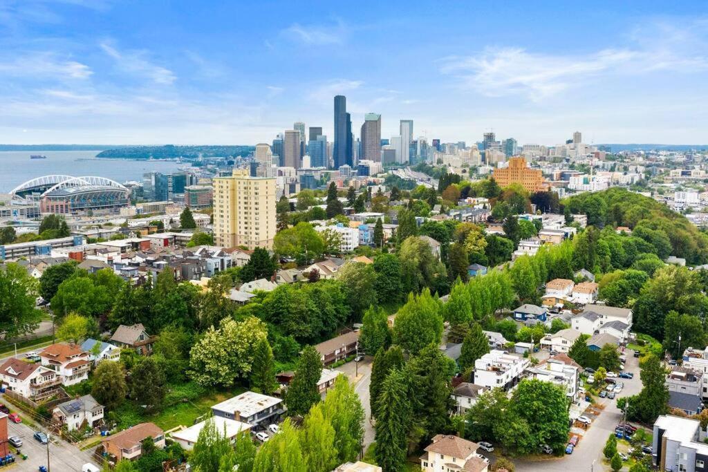 Hillside In Seattle - Updated And Well Appointed. Dış mekan fotoğraf